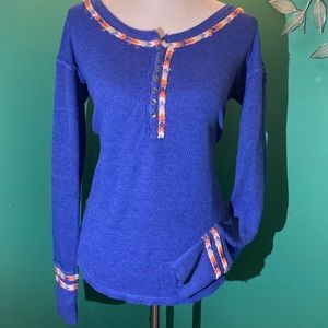 We The Free boho blue waffle long sleeve shirt Medium, Excellent used condition